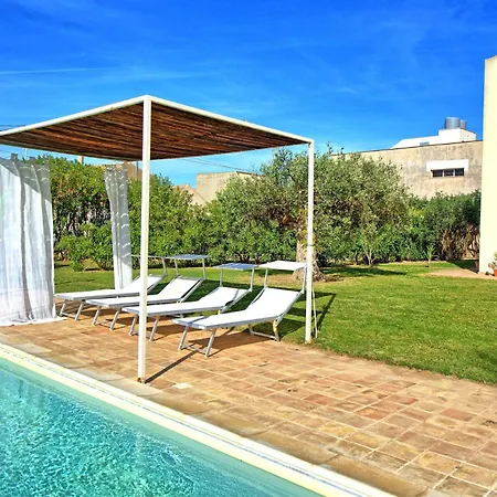 Villa Casale By Posarellivillas
